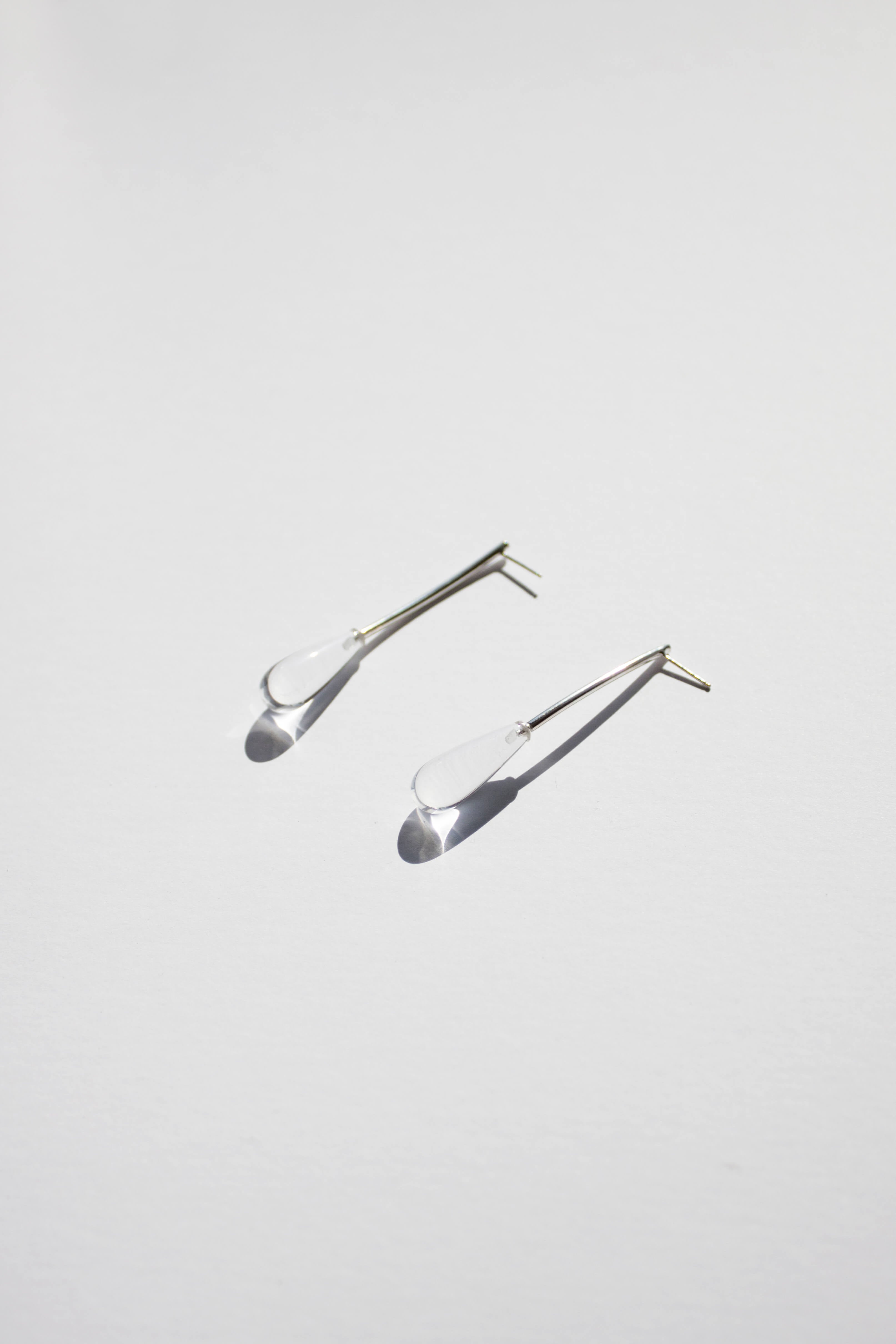RAINDROP LINE EARRINGS image 0