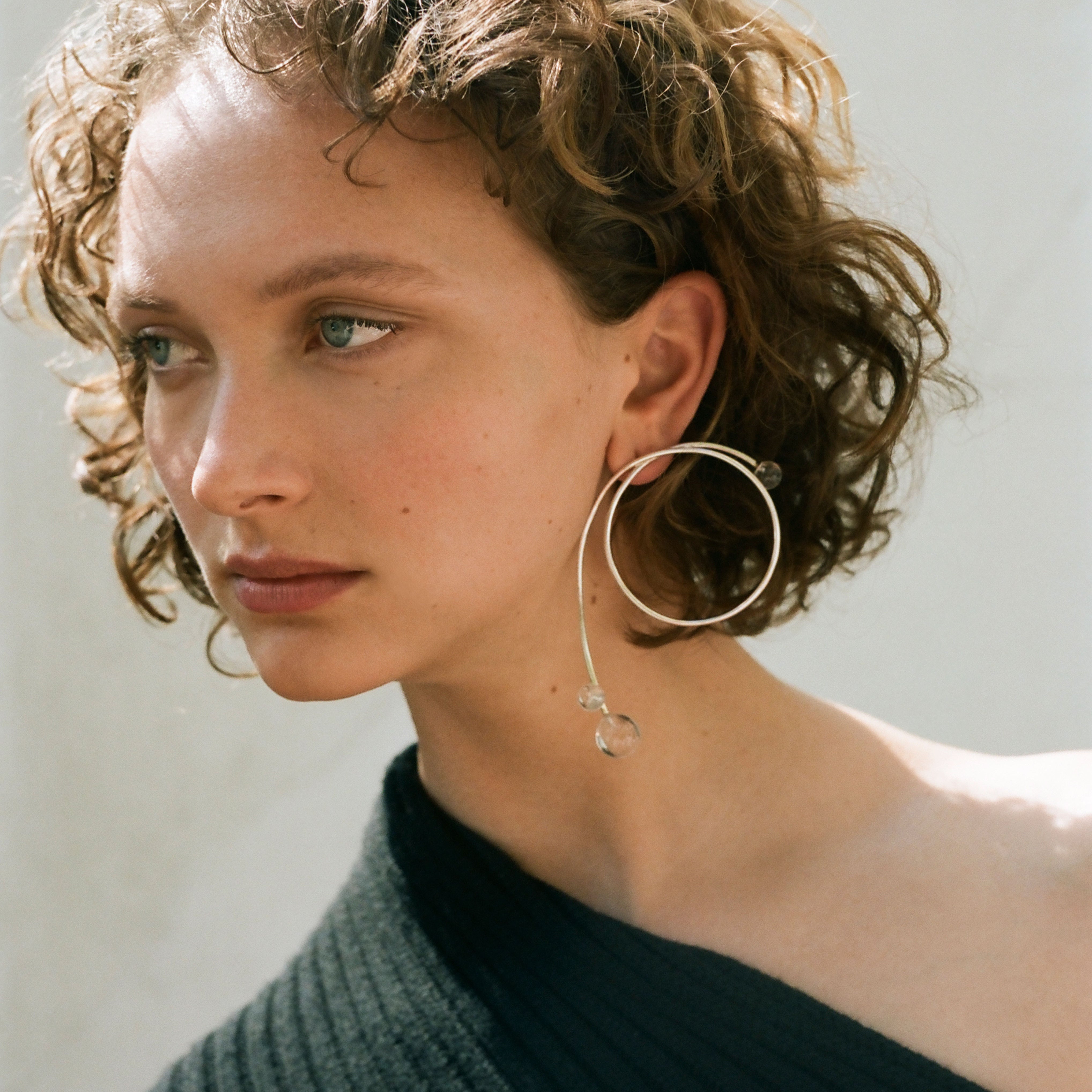 FLOW STATEMENT EARRINGS image 1