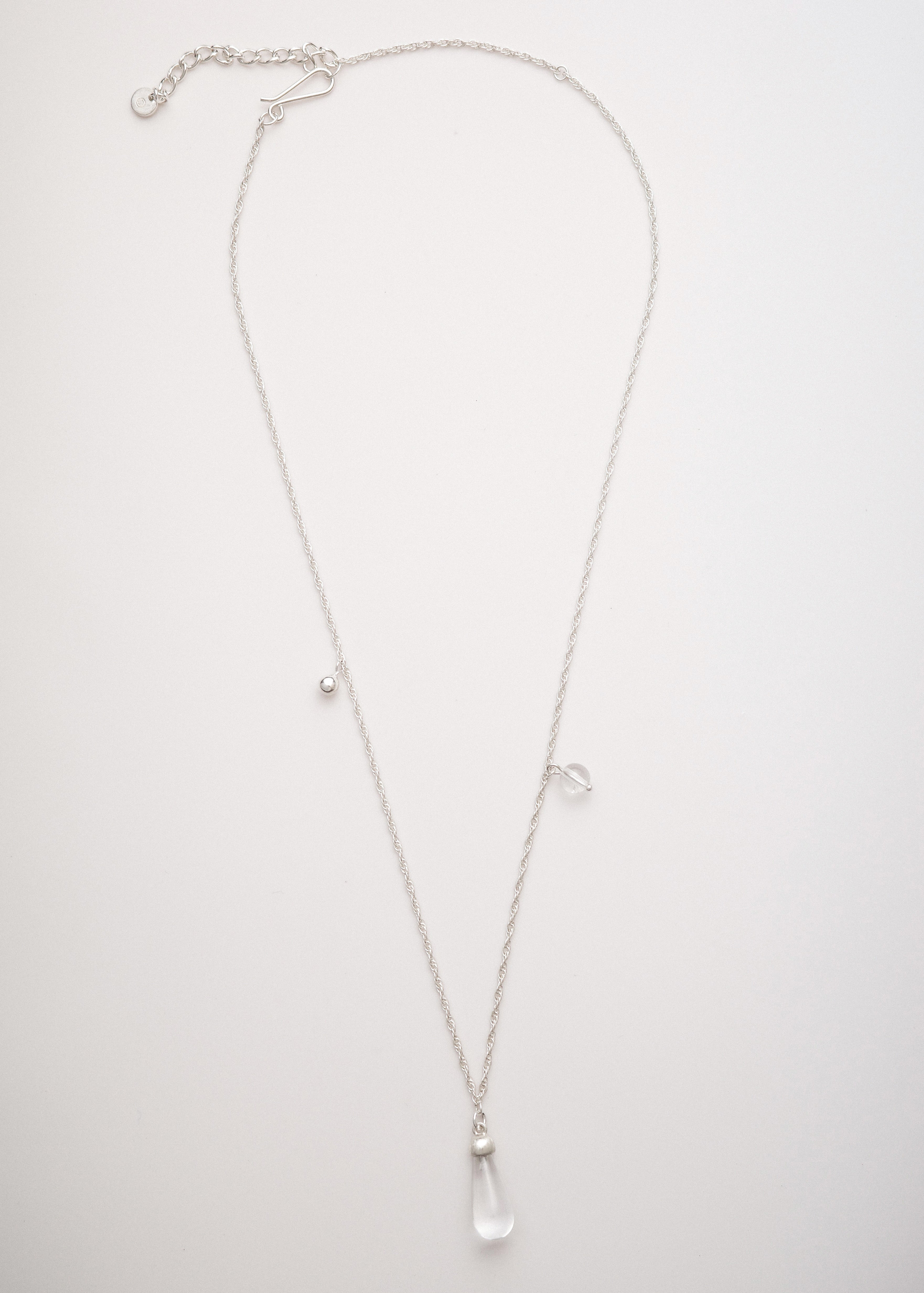Quiet Current – Line Necklace